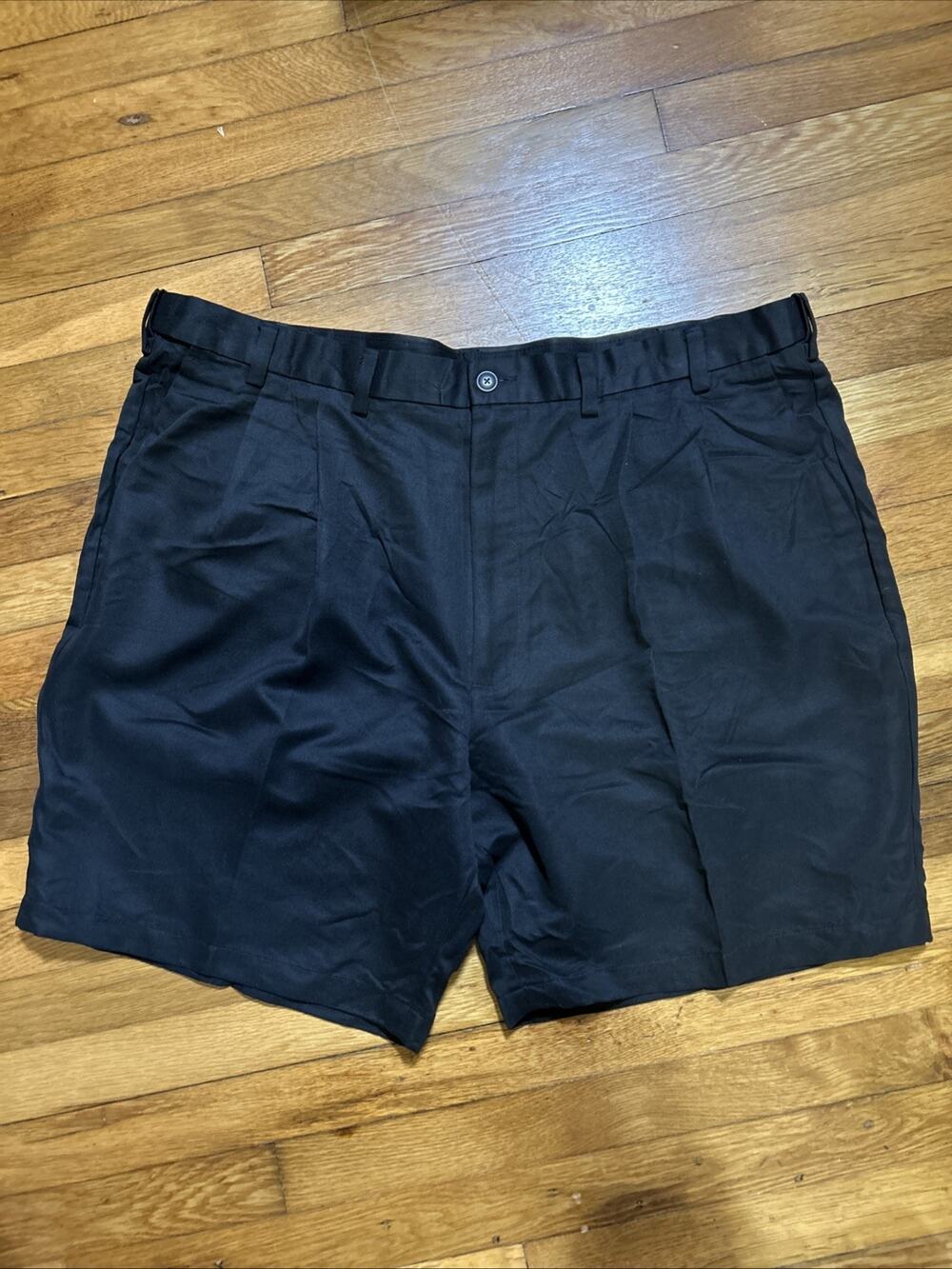 Roundtree & Yorke Easy Care Black Pleated Chino Shorts, Relaxed, Mens 46 x 9